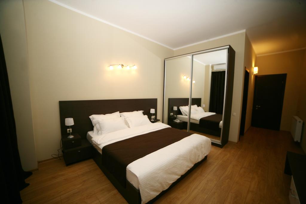 Basilon Hotel Tbilisi Kamer foto